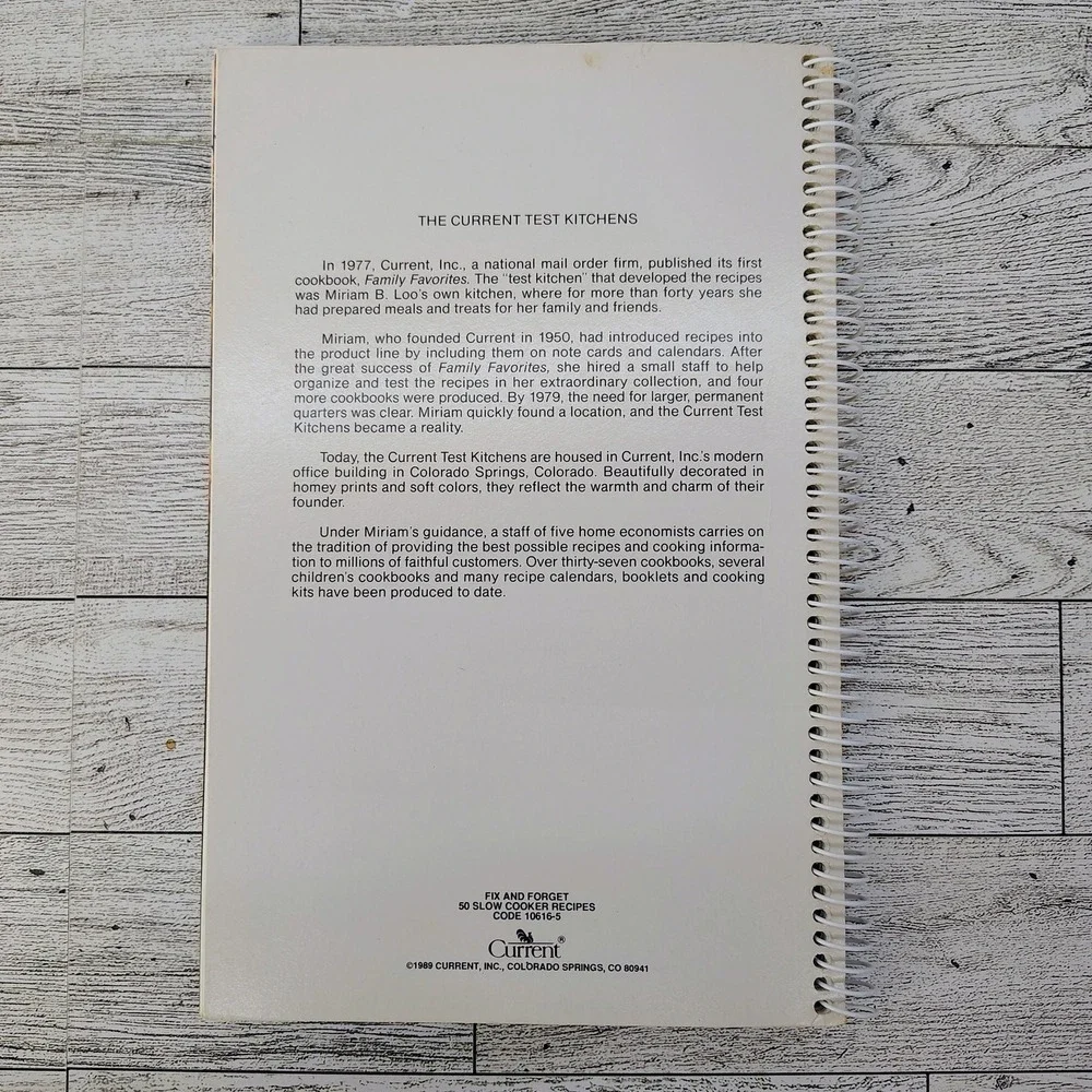 Fix & Forget 60 Slow Cooker Recipes Current Inc 1989 Vintage‎ Spiral Cookbook